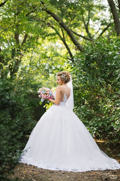 Fotógrafo de casamento Irina Lepinskaya (lepynska). Foto de 19 de março 2017