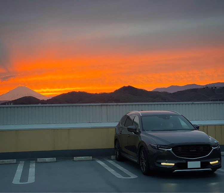 CX-8のMazdaCamarades・WithMazda・シャコタンSUV・富士山とコラボに関するカスタム事例の投稿画像1枚目