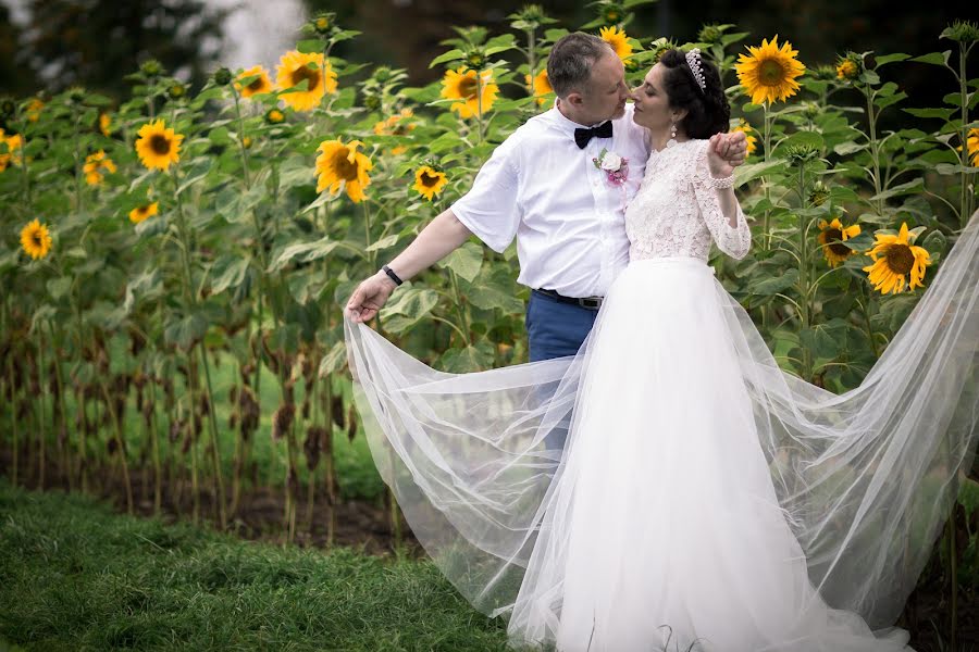 Photographe de mariage Kseniya Khasanova (ksukhasanova). Photo du 24 mars 2018