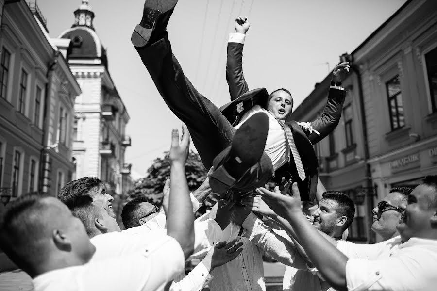 Fotograful de nuntă Aleksandr Lesnichiy (lisnichiy). Fotografia din 22 august 2017