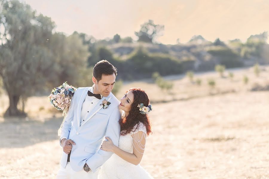 Fotógrafo de casamento Hakan Özfatura (ozfatura). Foto de 14 de março 2017