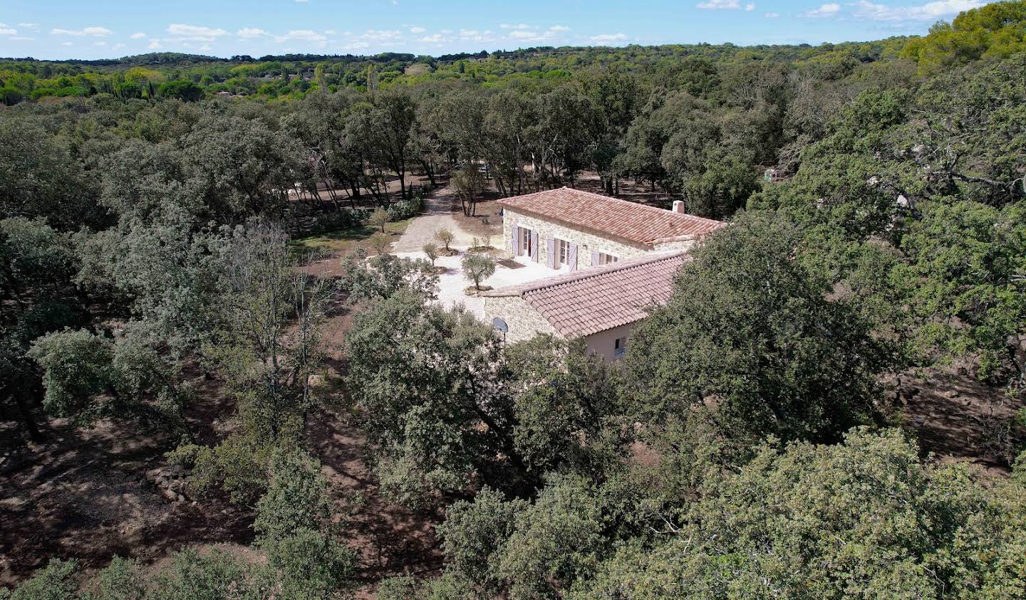 Property with garden Uzès