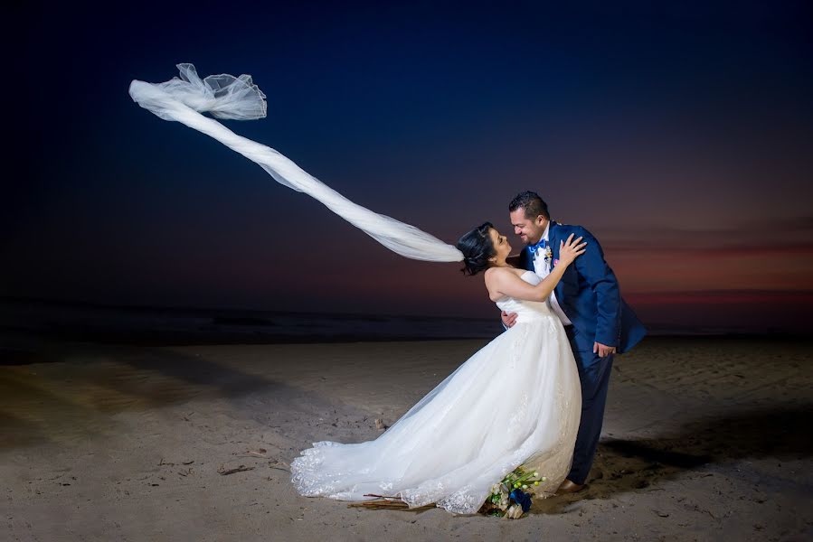 Fotografo di matrimoni Fer Hornelas (ferhornelas). Foto del 31 marzo 2020