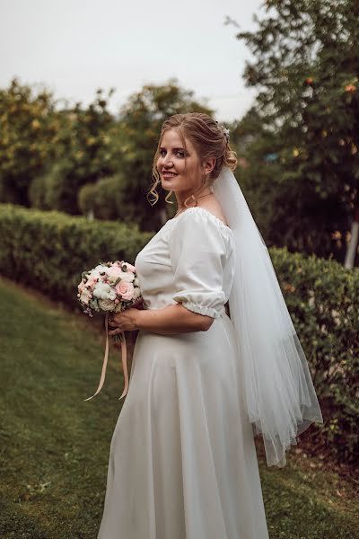 Wedding photographer Olga Kharlashina (cuhina). Photo of 12 August 2023