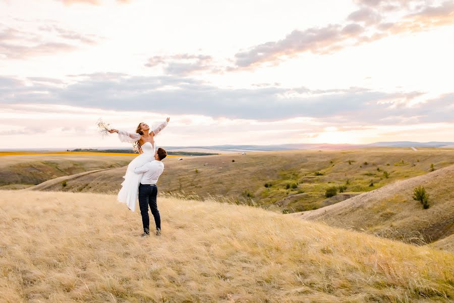 Photographe de mariage Anna Kolmakova (anutakolmakova). Photo du 18 août 2021