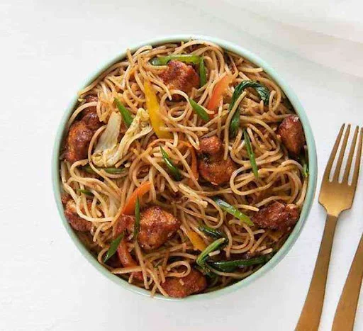 Schezwan Chicken Noodles