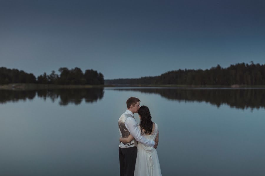 Fotógrafo de casamento Lena Larsson (larsson). Foto de 30 de março 2019