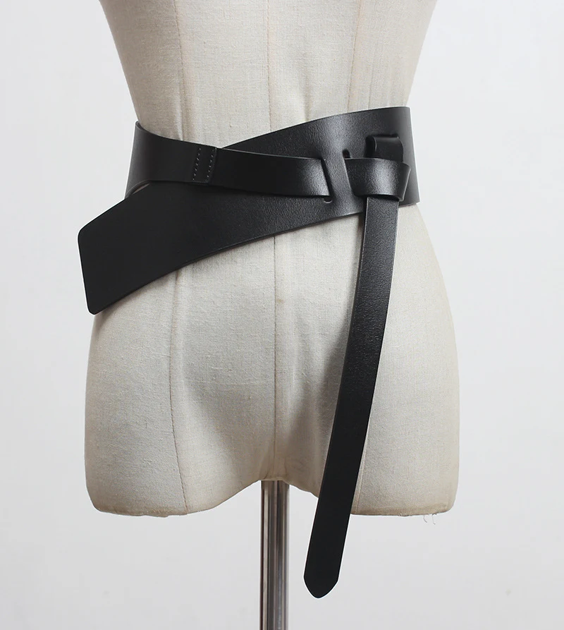 Damesmode lederen decoratie brede riem