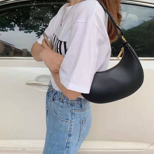 Title 2, Trendy shoulder bag featuring a popular texture...