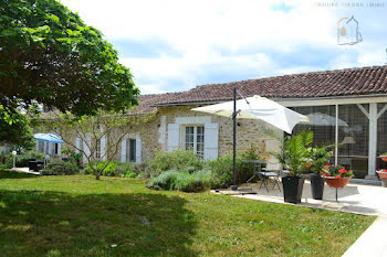 maison à Villebois-Lavalette (16)