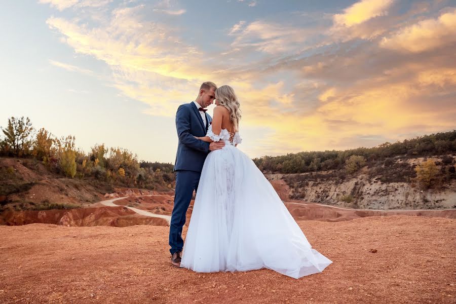 Photographe de mariage Milan Miskolczi (miskolczimilan). Photo du 1 avril 2022