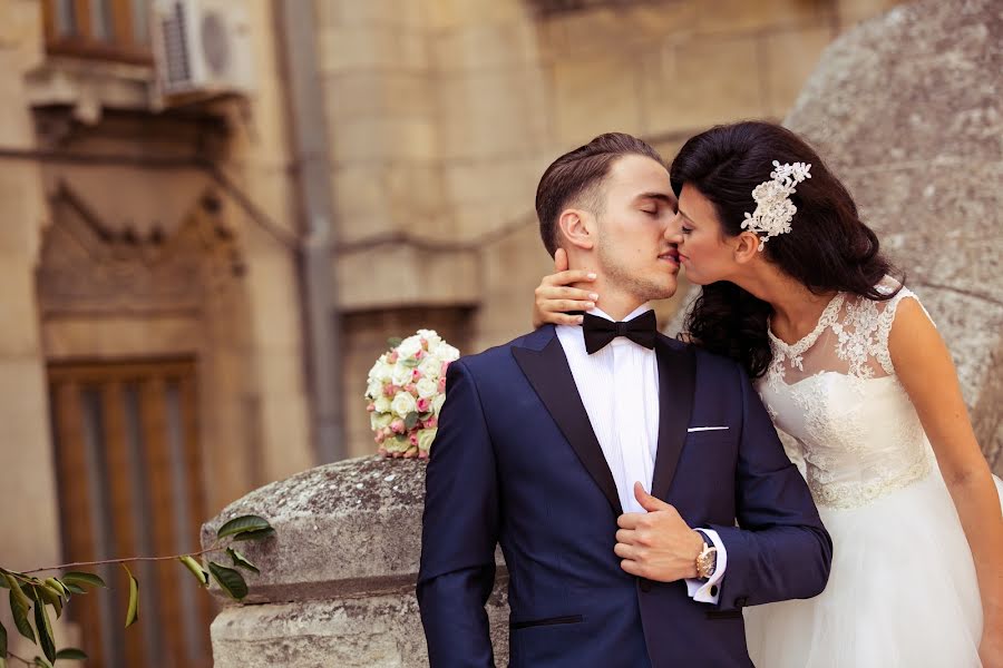 Wedding photographer Laurentiu Ciuruc (binecuvantare). Photo of 16 January 2015