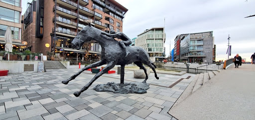 Vigeland Park & Random Sculptures around Oslo Norway 2020