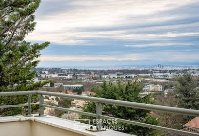 Appartement avec terrasse et piscine 3