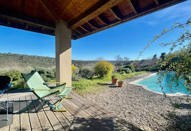 Maison avec piscine et terrasse 13