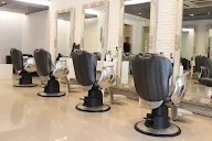 Looks Unisex Salon photo 4