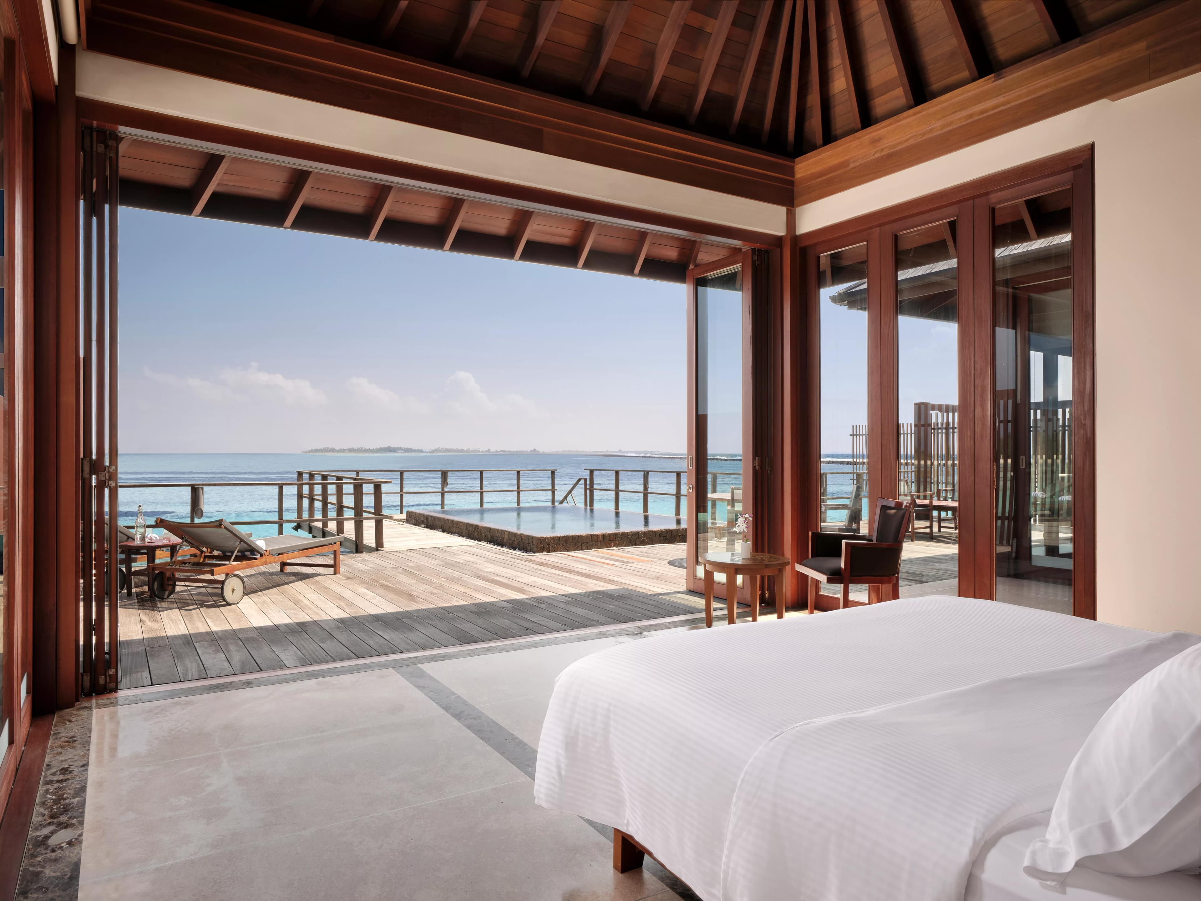 Villa-Nautica-One-Bedroom-Ocean-Suite-with-Pool-View-4K.jpg