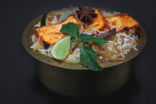 Veg Paneer Tikka Biryani [1 Kg]