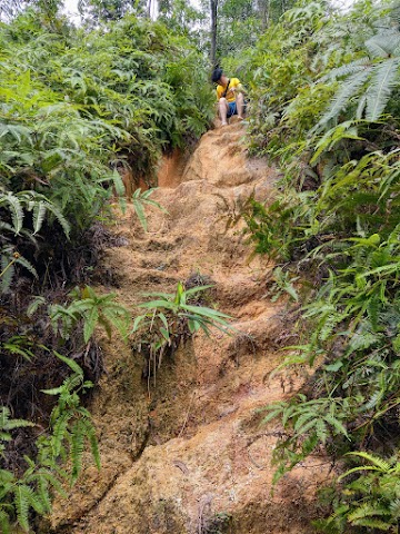 bukit besi hiking