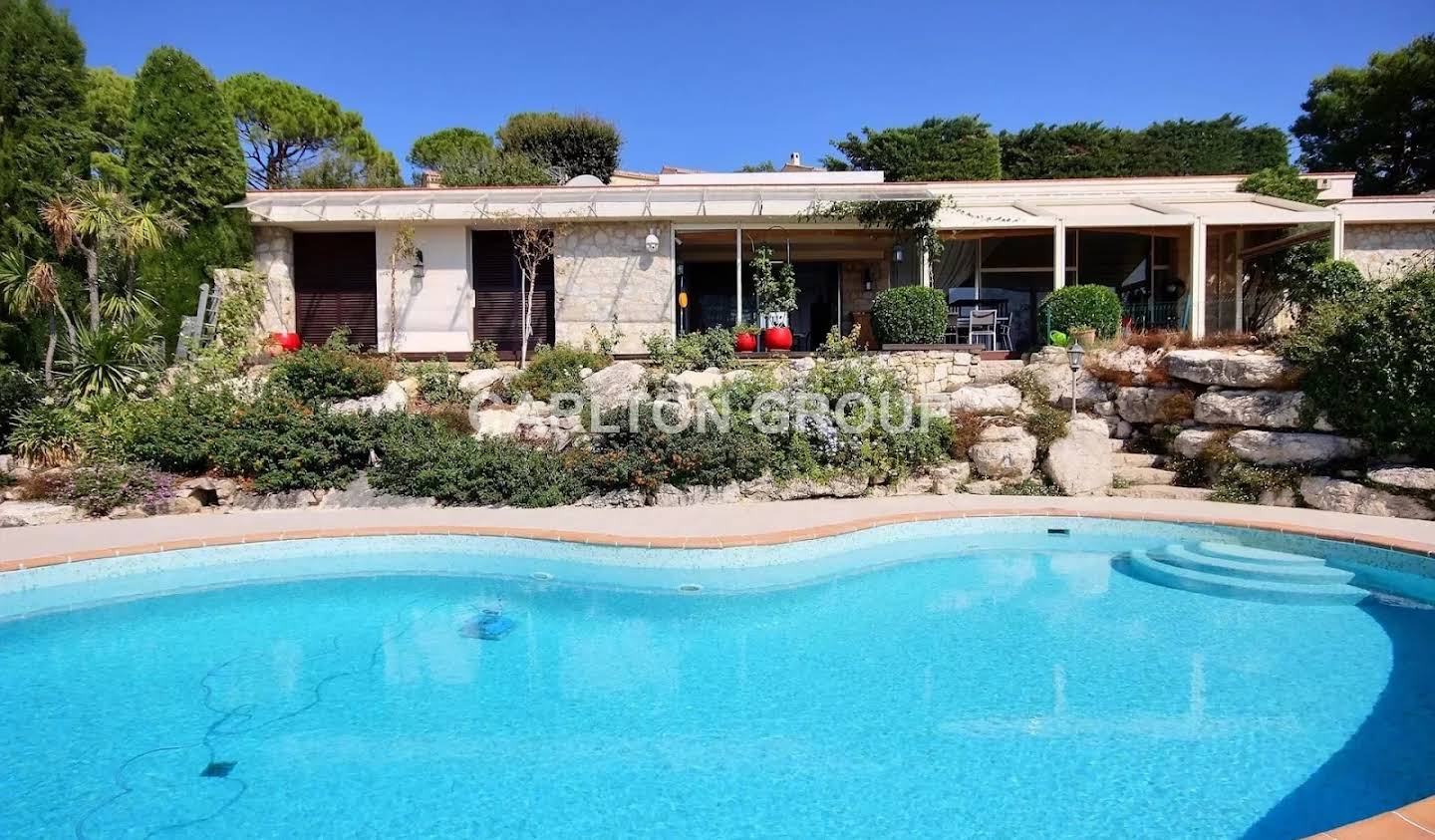 House with pool Châteauneuf-Grasse