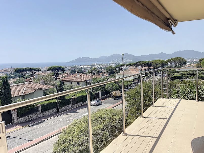 Vente maison 9 pièces 245 m² à Cannes la bocca (06150), 1 470 000 €