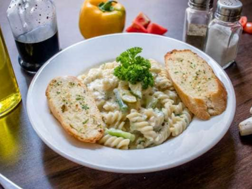 Veg Alfredo Pasta