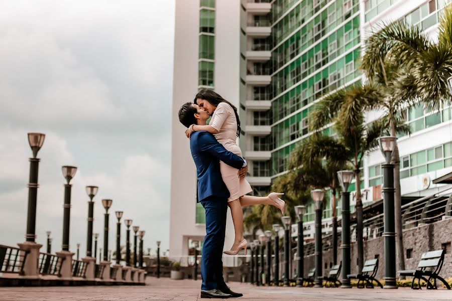 Fotógrafo de casamento Abraham Cali (abrahamcali). Foto de 4 de abril 2018