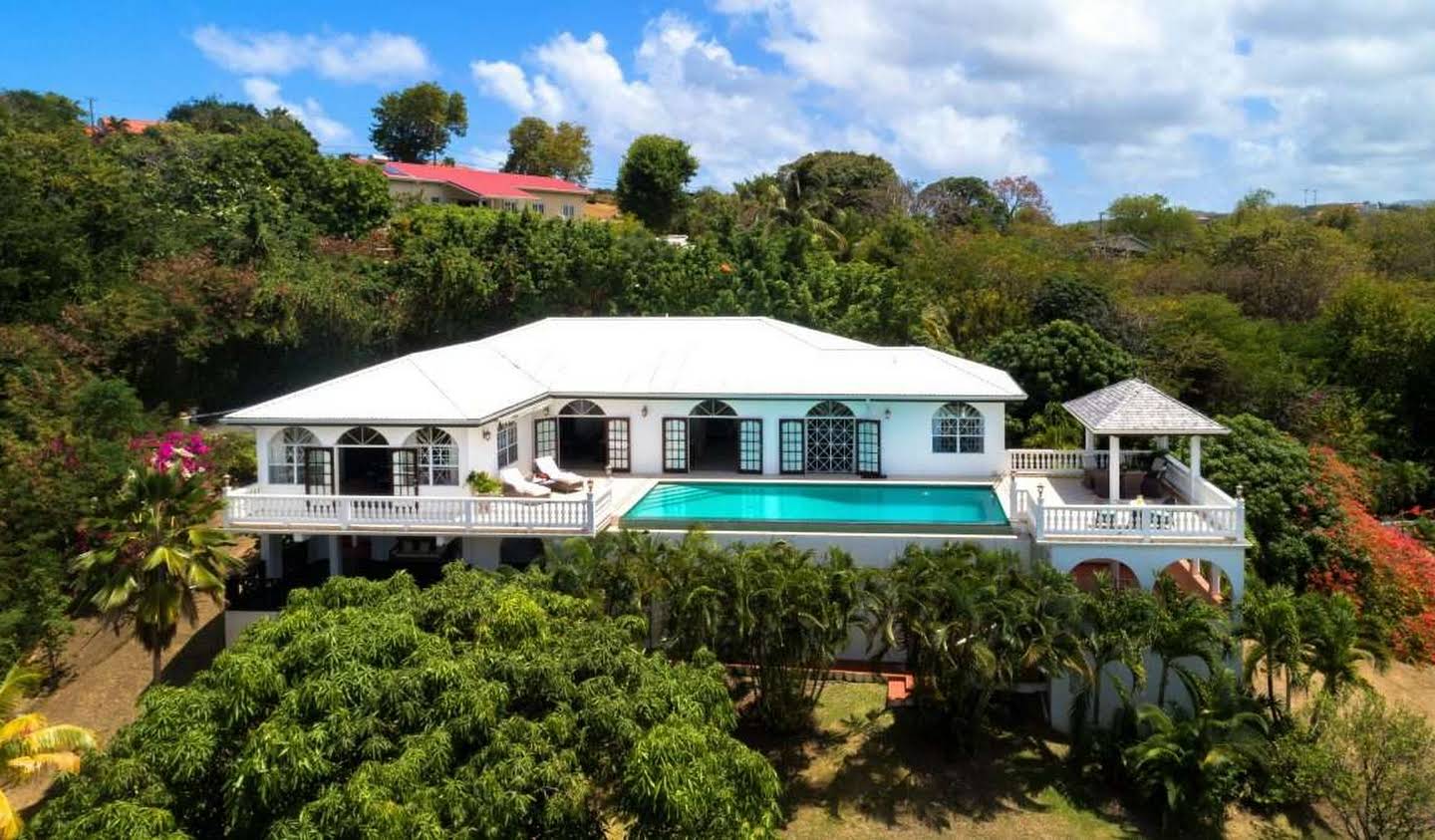 Propriété avec piscine Gros Islet