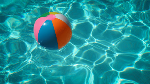 Kleiner Pool für Kinder