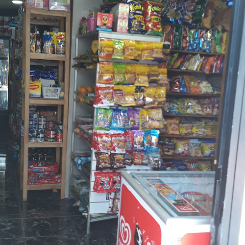 Opiniones de Micromercado Calabria en Quito - Supermercado