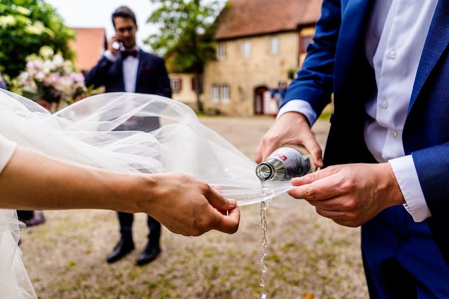 Hääkuvaaja Steven Herrschaft (stevenherrschaft). Kuva otettu 17. kesäkuuta 2022