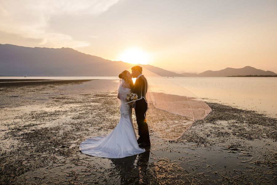 Fotografo di matrimoni Phuoc Thinh Tran (tranphuocthinh95). Foto del 25 maggio 2019