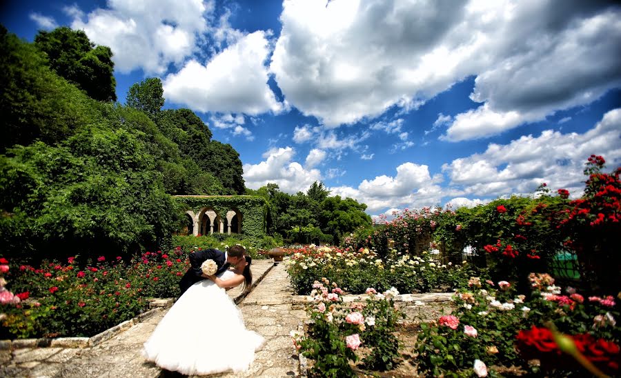 Fotografer pernikahan Ionel Constantinescu (nirowedding). Foto tanggal 29 Agustus 2014