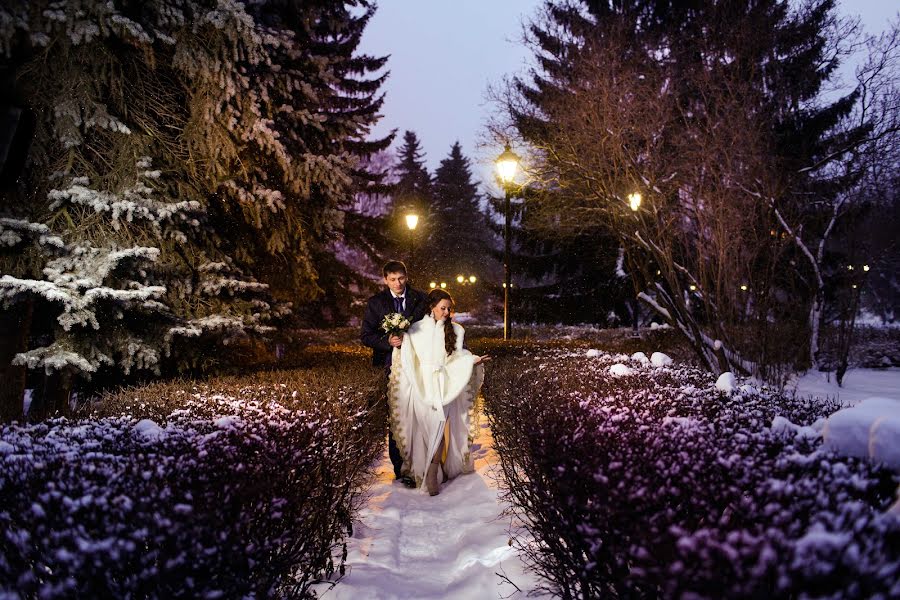Wedding photographer Anna Lobanova (zorkaya). Photo of 8 March 2016