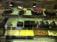 Srinathjis Sweets And Snacks photo 1