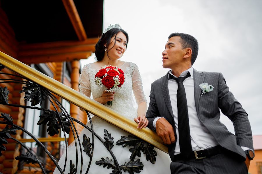 Fotógrafo de casamento Abzal Shomitov (abzal). Foto de 7 de agosto 2018