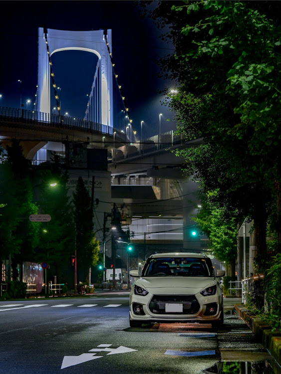 3シリーズ セダンのBMW・スイフトスポーツ・discover＿ct・斜め45度の美学♣️・俺たち縦構図極め隊に関するカスタム事例の投稿画像8枚目