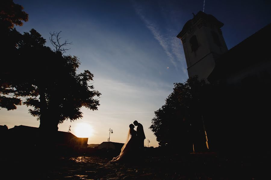 Fotografo di matrimoni Balázs Andráskó (andrsk). Foto del 17 ottobre 2019