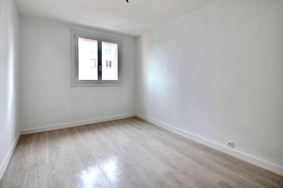 Vente appartement 3 pièces 52 m² à Roanne (42300), 65 000 €