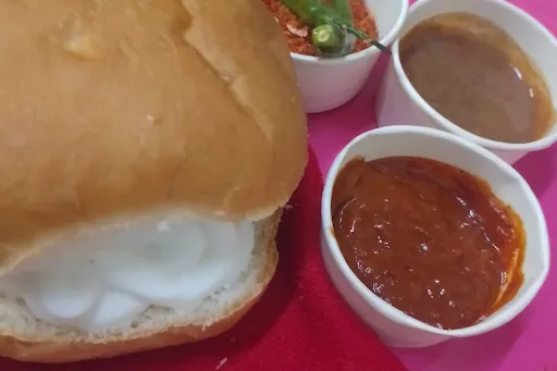 Makka Palak Vada Pav