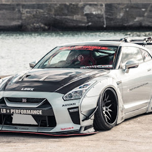 NISSAN GT-R R35