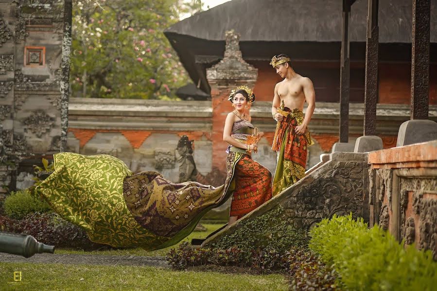 Свадебный фотограф Dewa Gde Adnyana Putra Dewa Portraitbali (dewagdeadnyanapu). Фотография от 28 мая 2020