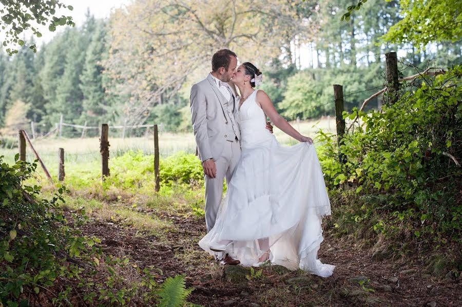 Fotografo di matrimoni Fanny Reynaud (fannyreynaud). Foto del 13 aprile 2019