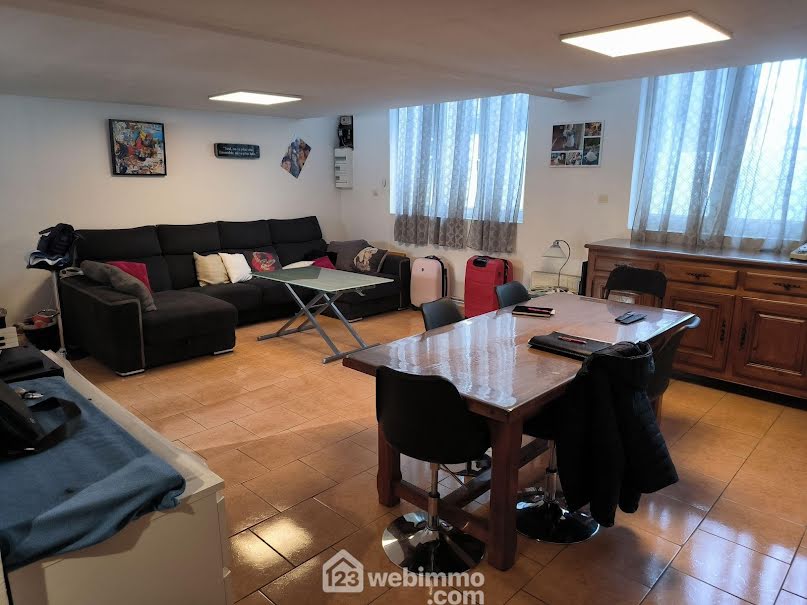 Vente duplex 4 pièces 110 m² à Elbeuf (76500), 136 000 €