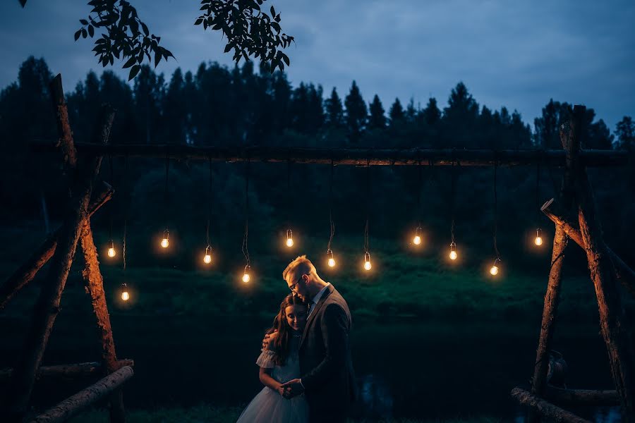 Bröllopsfotograf Denis Medovarov (sladkoezka). Foto av 26 augusti 2021