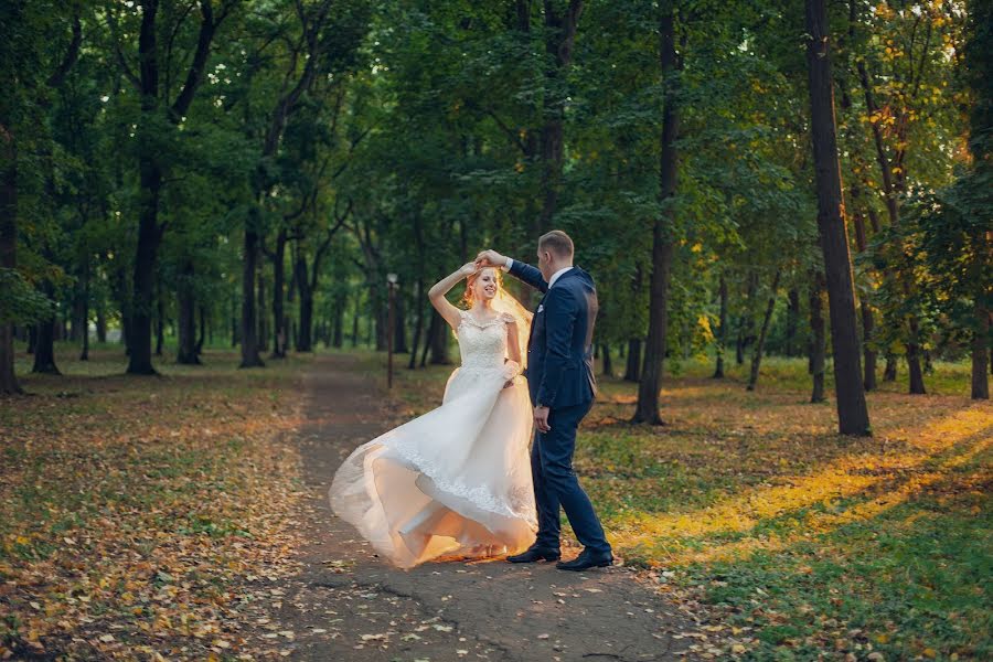 Wedding photographer Olga Kolodkina (fotoolga48). Photo of 7 November 2018