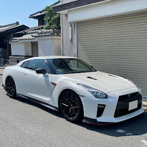 NISSAN GT-R R35
