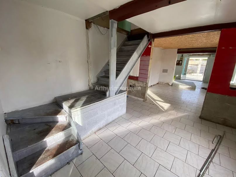 Vente maison 6 pièces 107 m² à Peronne (80200), 81 000 €