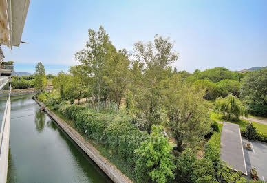 Appartement avec terrasse et piscine 5