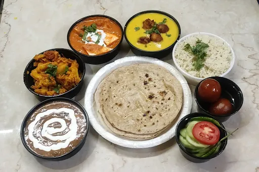 Vrindavan Special Thali [Serves 4]